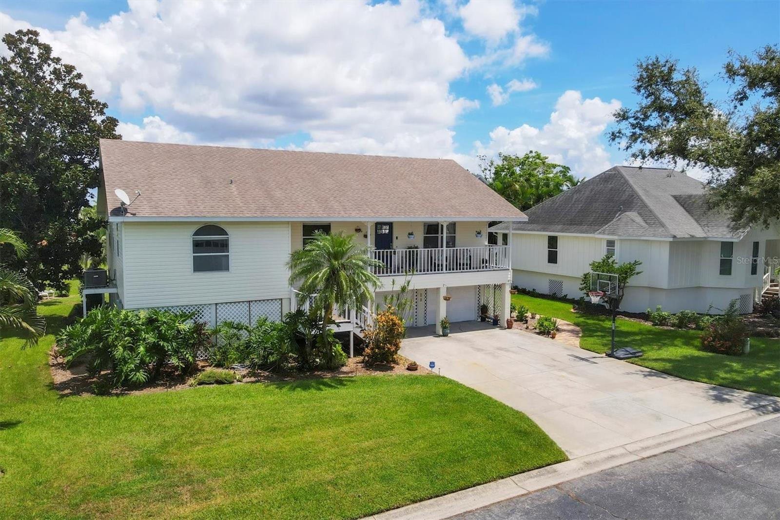 Image 7 of 56 For 1408 43rd Avenue Drive W