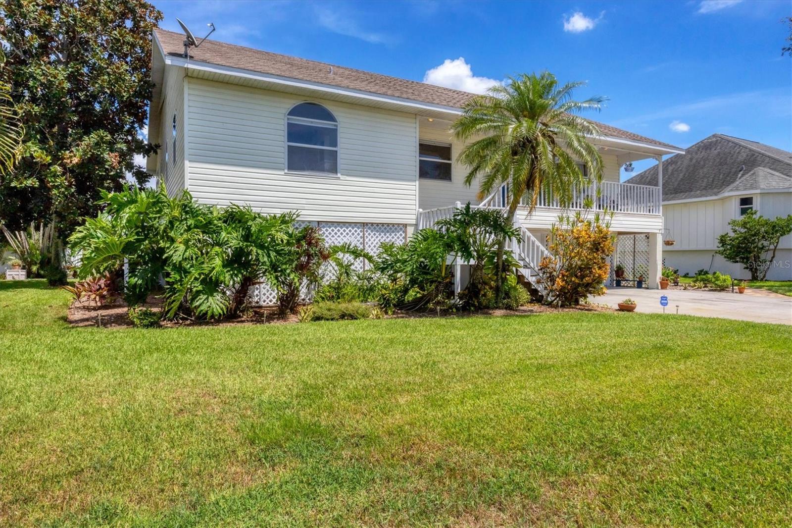 Image 8 of 56 For 1408 43rd Avenue Drive W