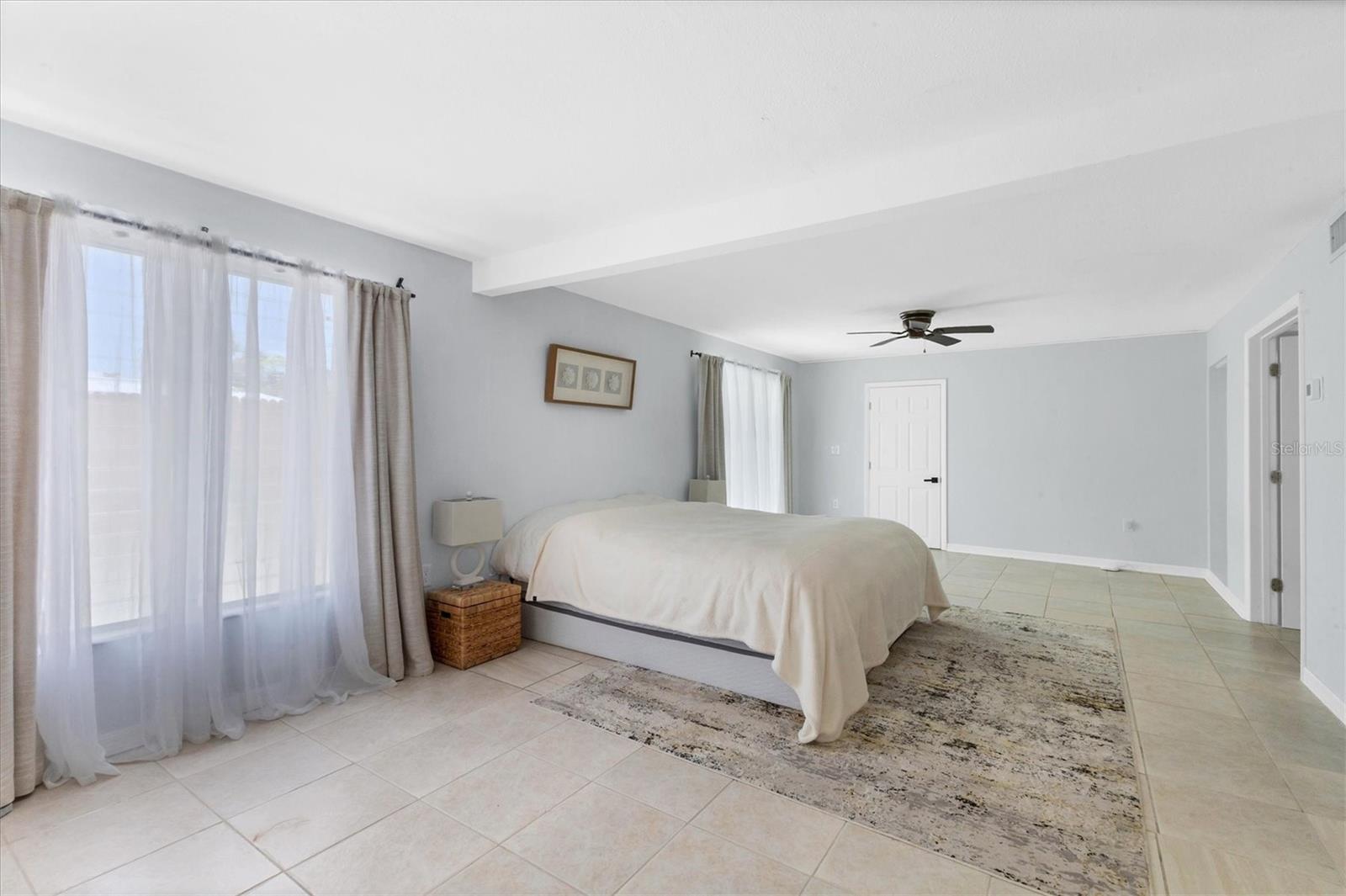 Image 17 of 49 For 4919 Lemon Bay Drive