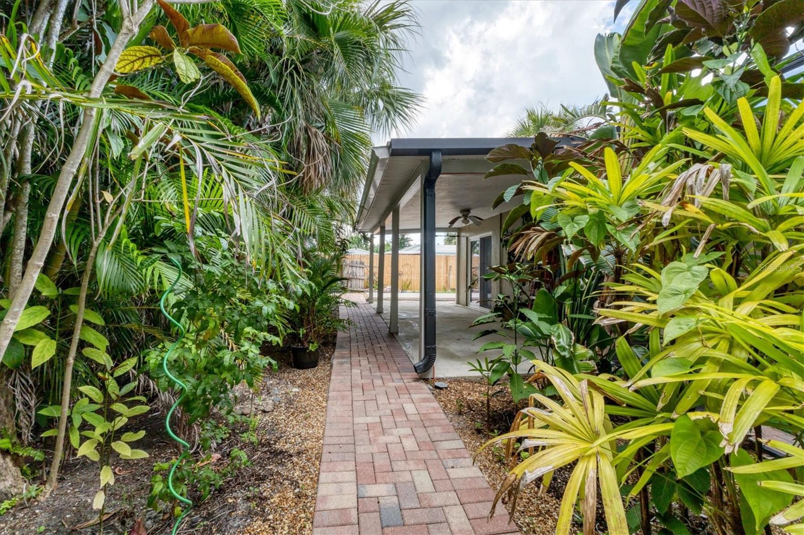 Image 33 of 49 For 4919 Lemon Bay Drive
