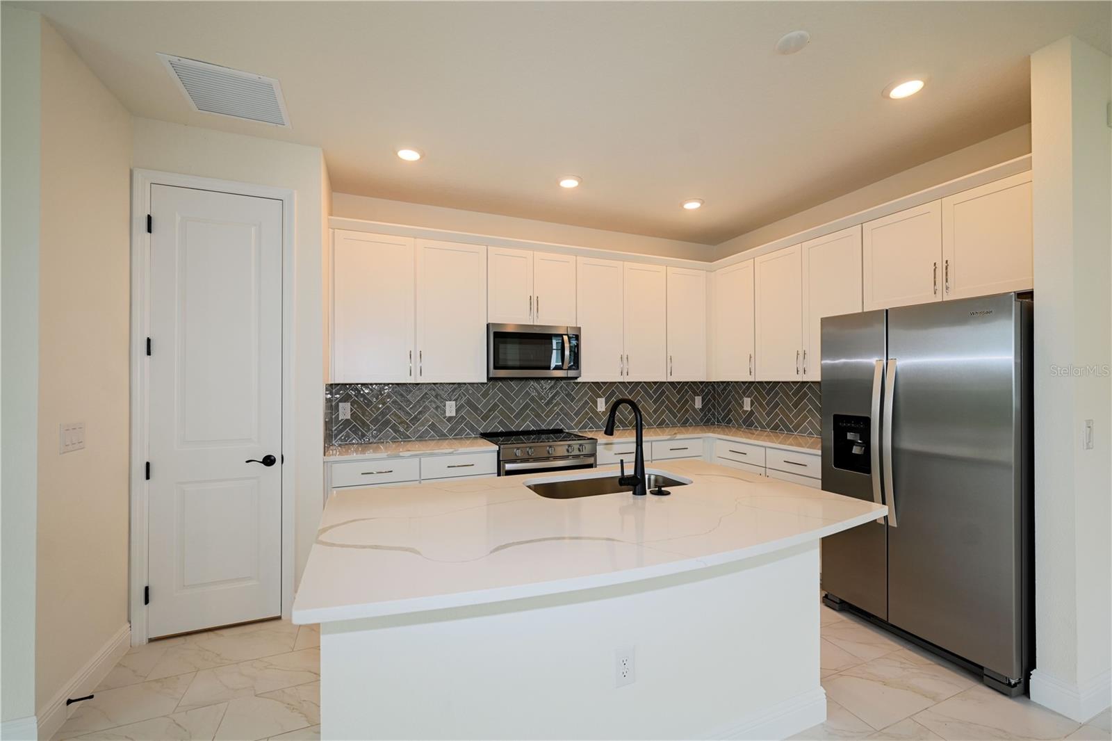 Image 3 of 21 For 9270 Gulf Haven Drive