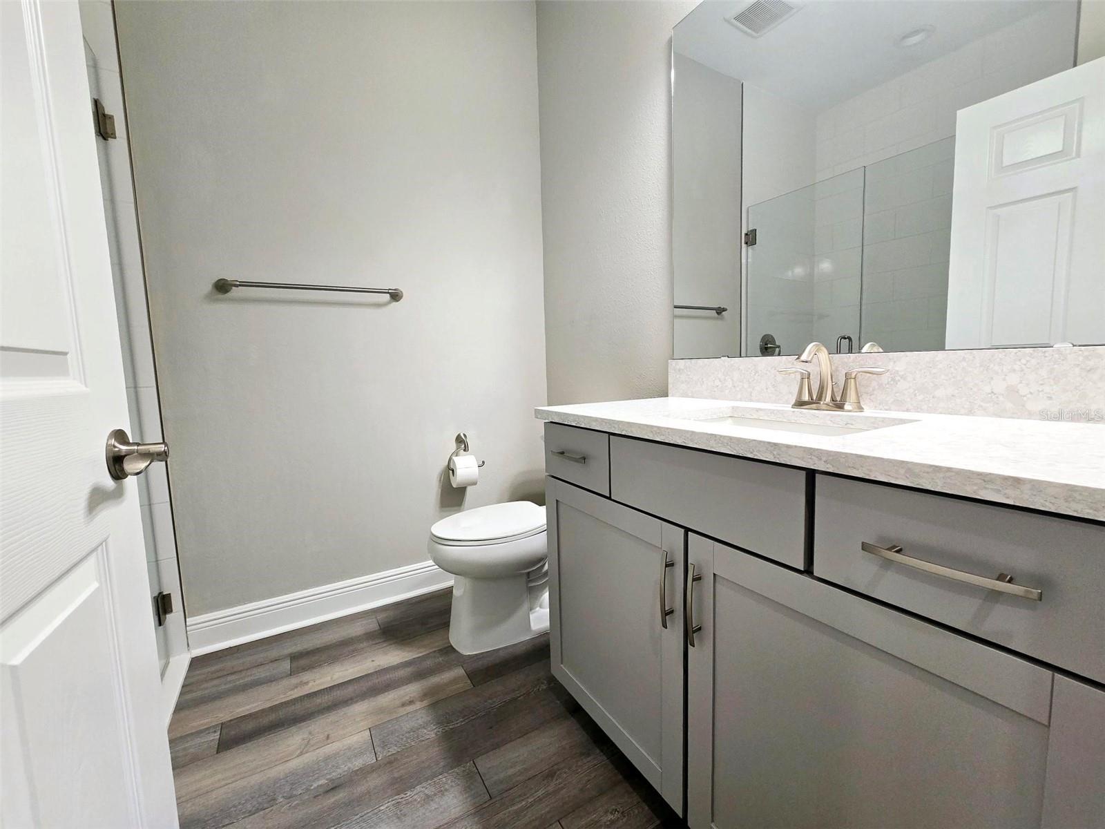 Image 23 of 35 For 12554 Oak Hill Way