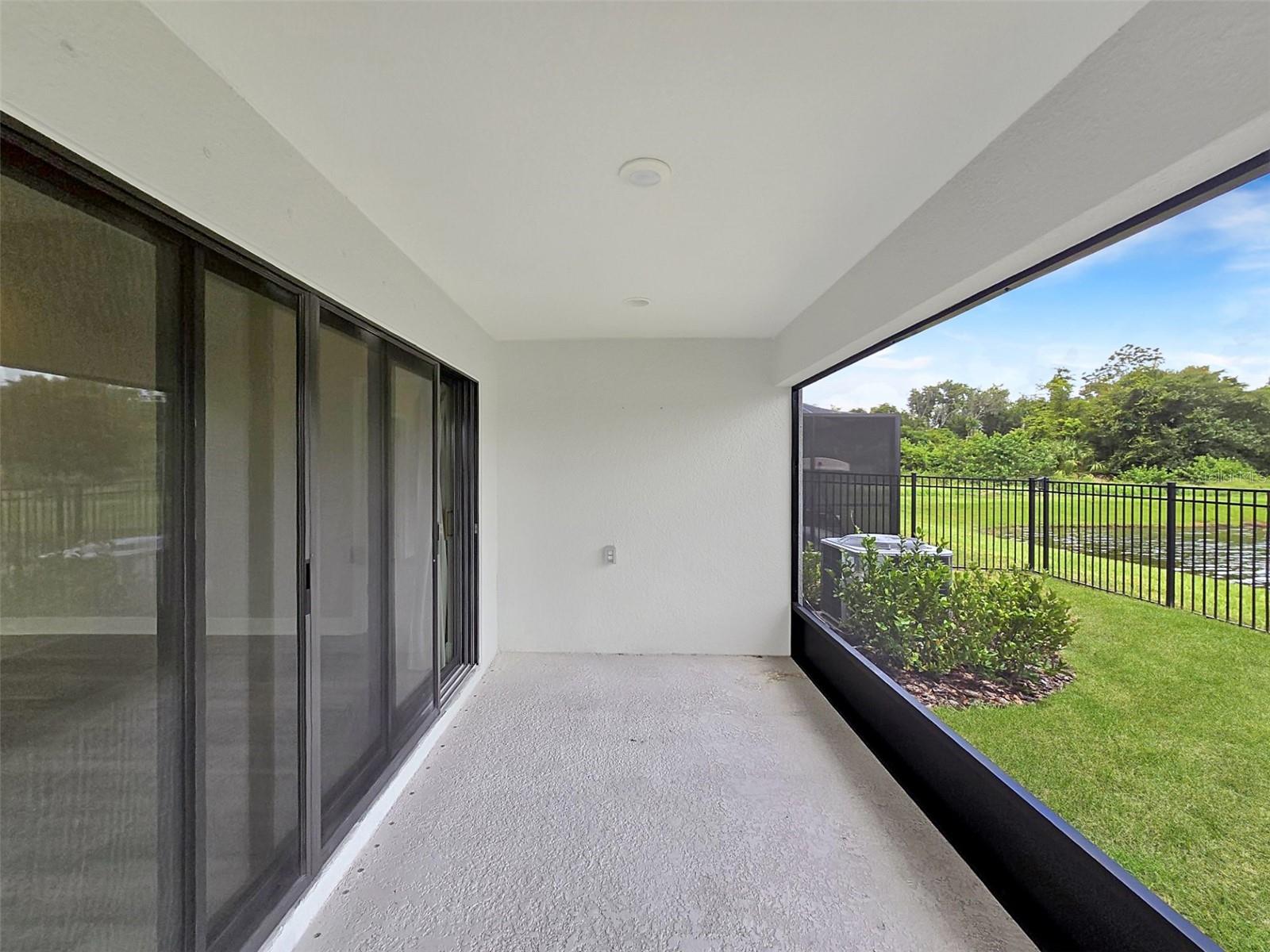 Image 27 of 35 For 12554 Oak Hill Way