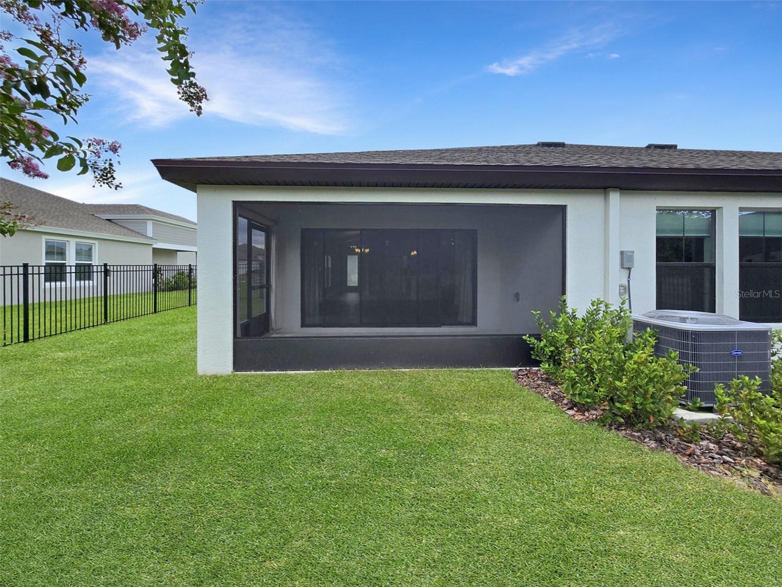 Image 28 of 35 For 12554 Oak Hill Way