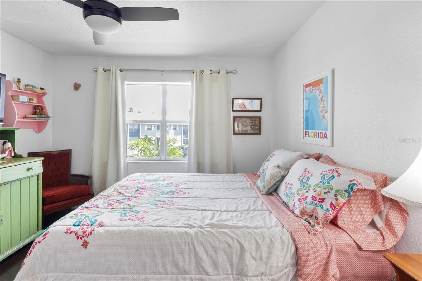 Image 16 of 25 For 25050 Sandhill Boulevard 8b1