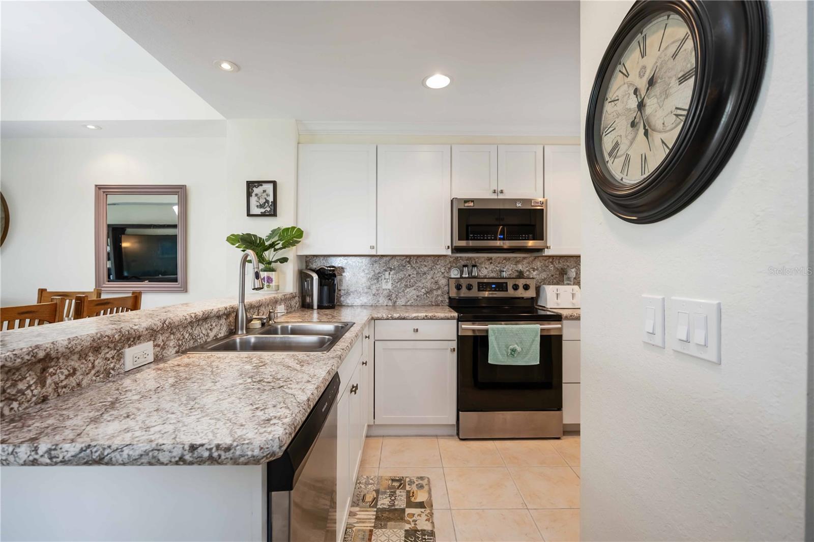 Image 18 of 59 For 5759 Sabal Trace Drive 101bd5