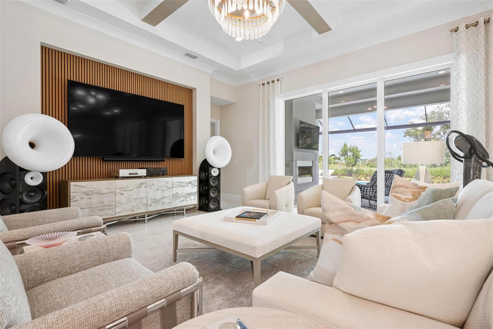 Image 7 of 50 For 8352 Sea Glass Court