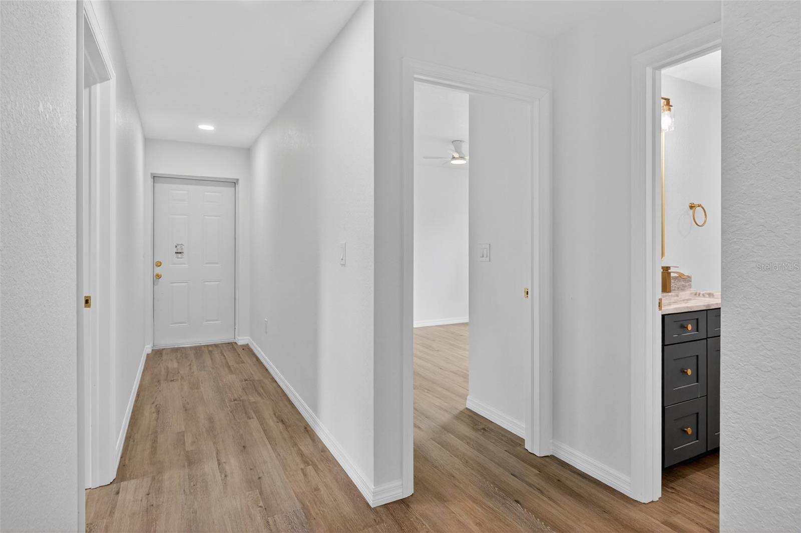 Image 16 of 29 For 6254 Spinnaker Boulevard