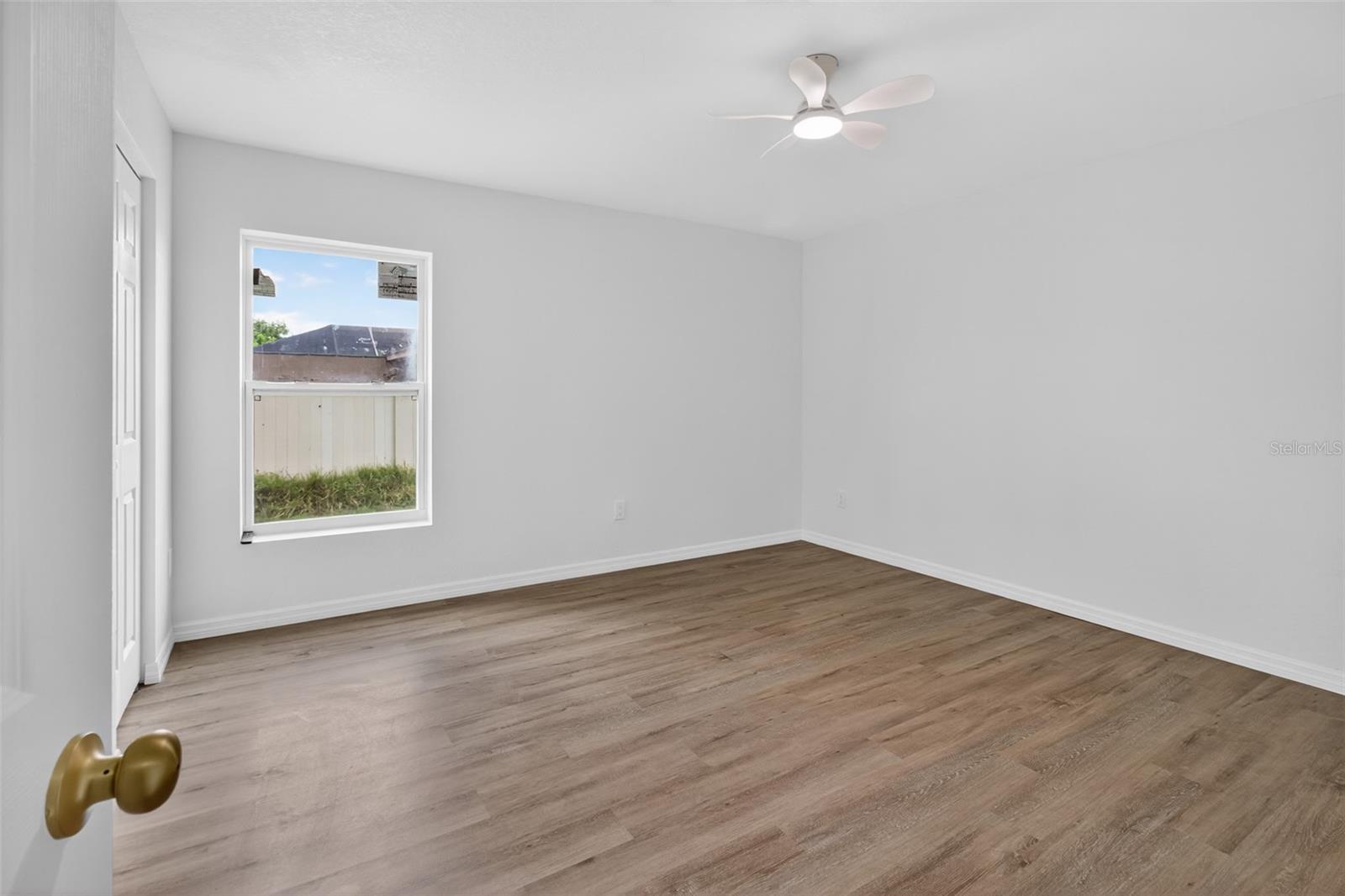 Image 17 of 29 For 6254 Spinnaker Boulevard