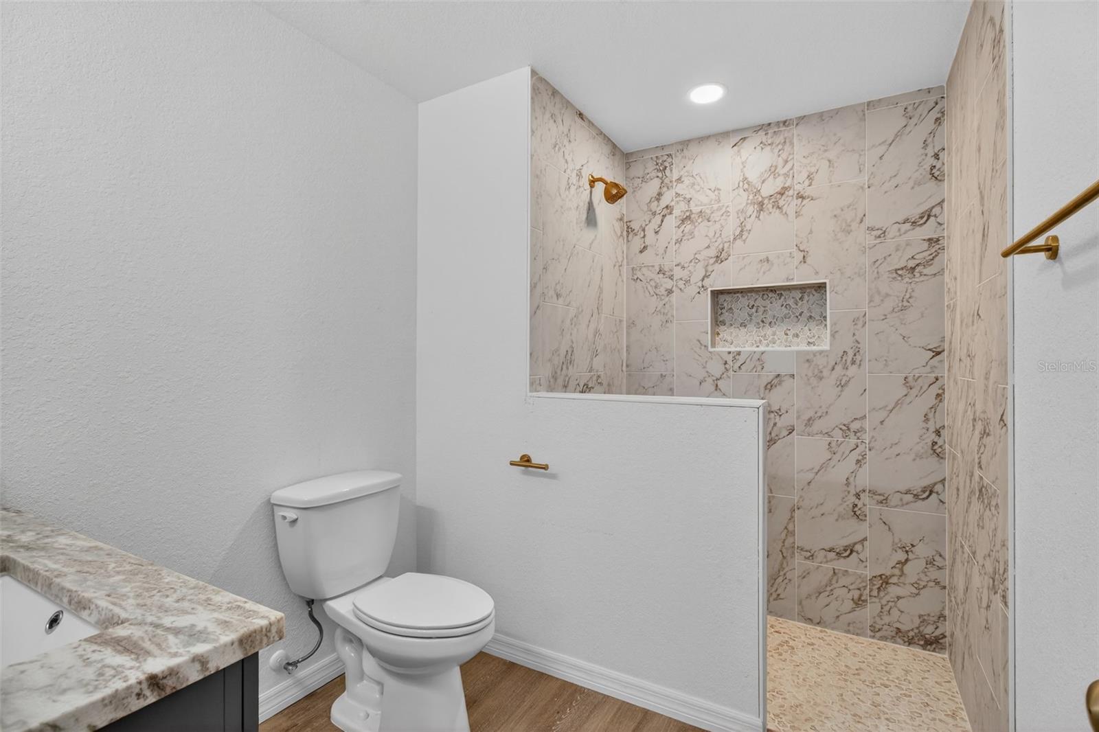 Image 26 of 29 For 6254 Spinnaker Boulevard