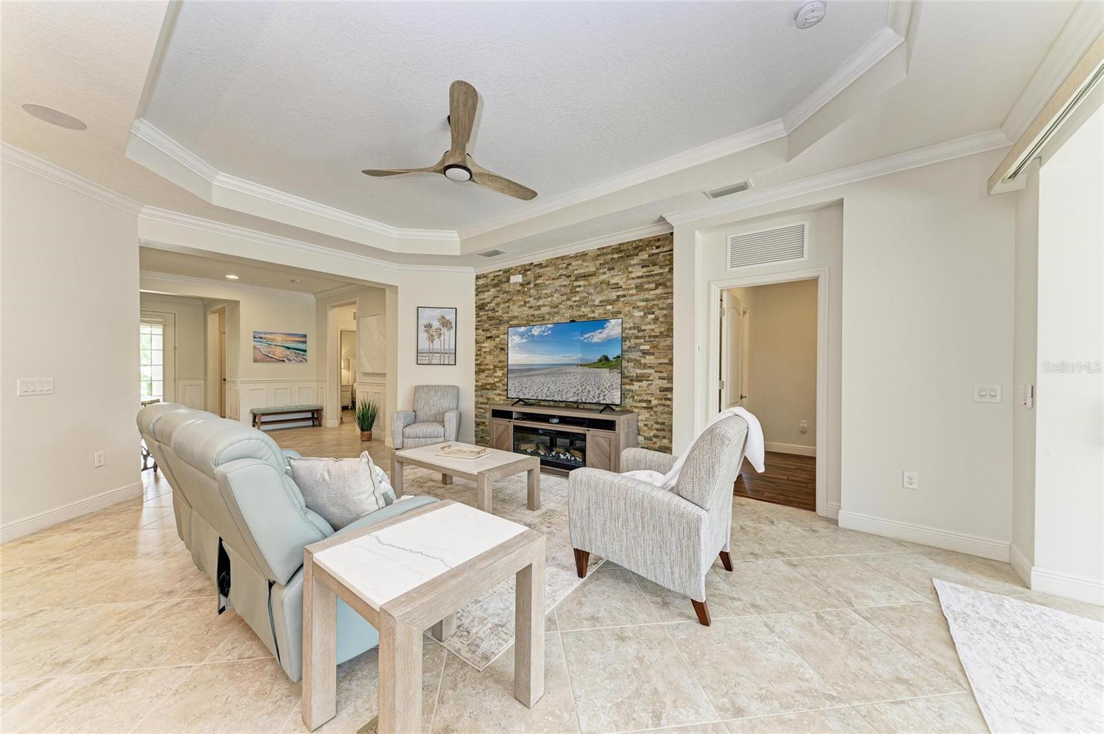 Image 10 of 46 For 4720 Woodbrook Drive