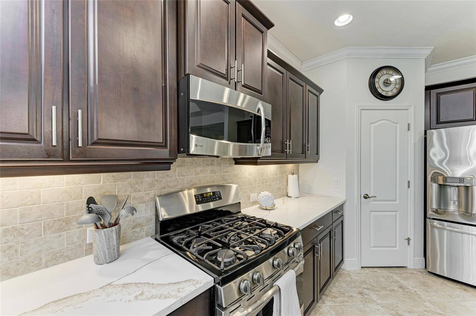 Image 15 of 46 For 4720 Woodbrook Drive