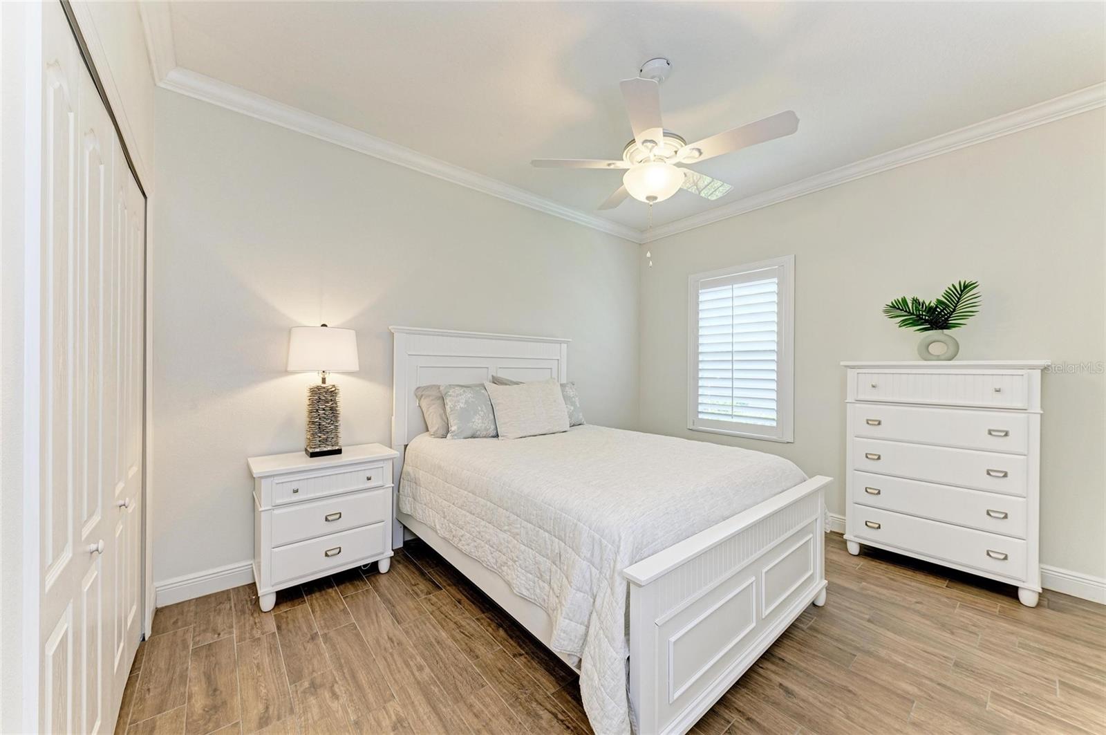Image 27 of 46 For 4720 Woodbrook Drive