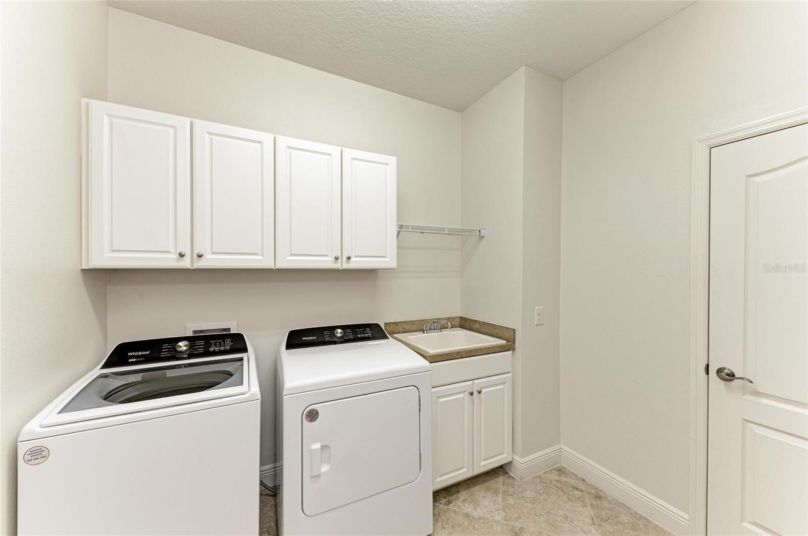 Image 32 of 46 For 4720 Woodbrook Drive