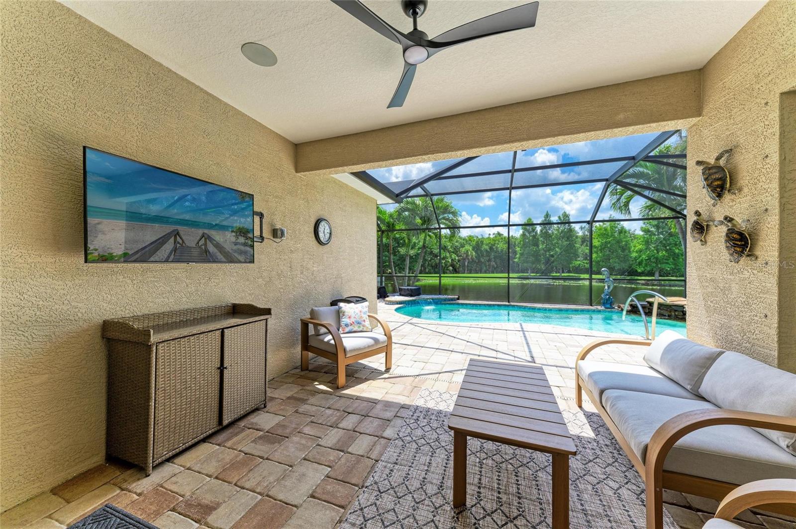 Image 34 of 46 For 4720 Woodbrook Drive