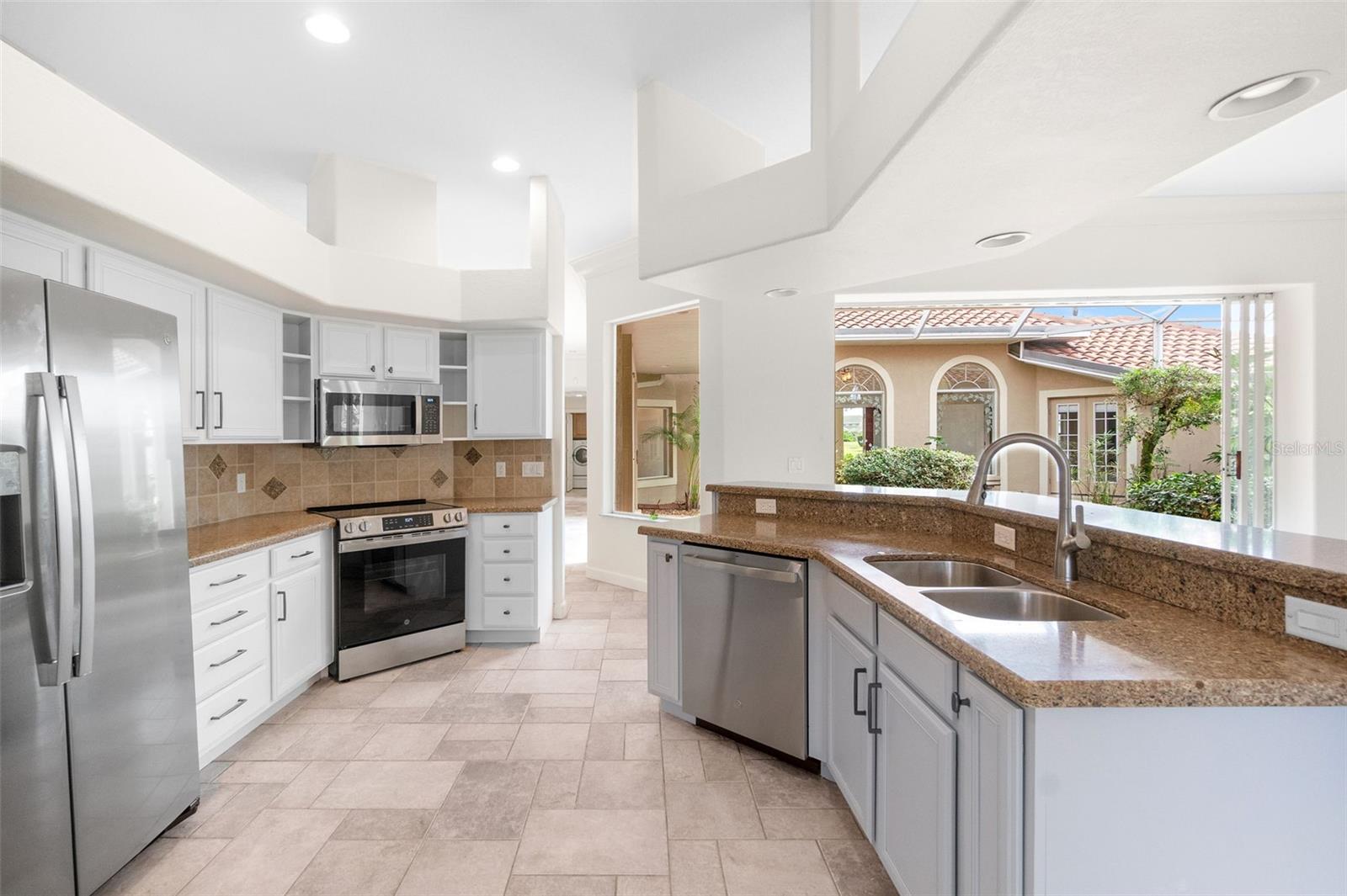Image 15 of 44 For 8356 Mareva Lane
