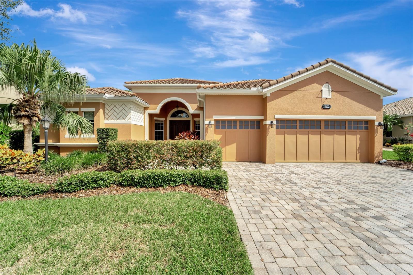 Image 2 of 52 For 5600 Rock Dove Drive