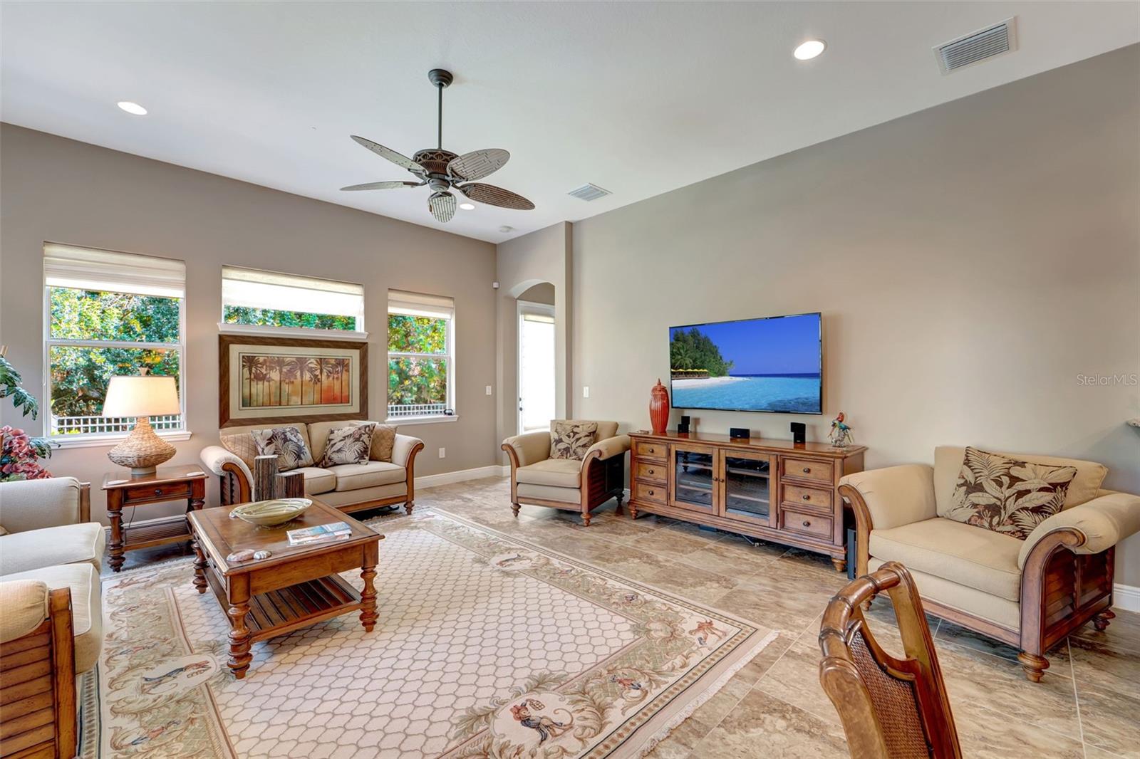Image 20 of 52 For 5600 Rock Dove Drive