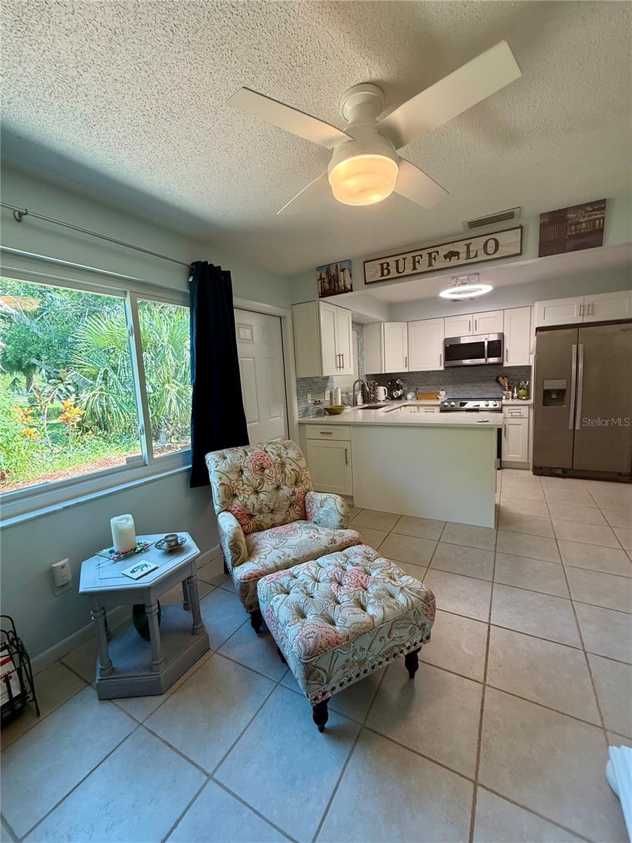 Image 7 of 21 For 8205 Burgundy Drive N 8205