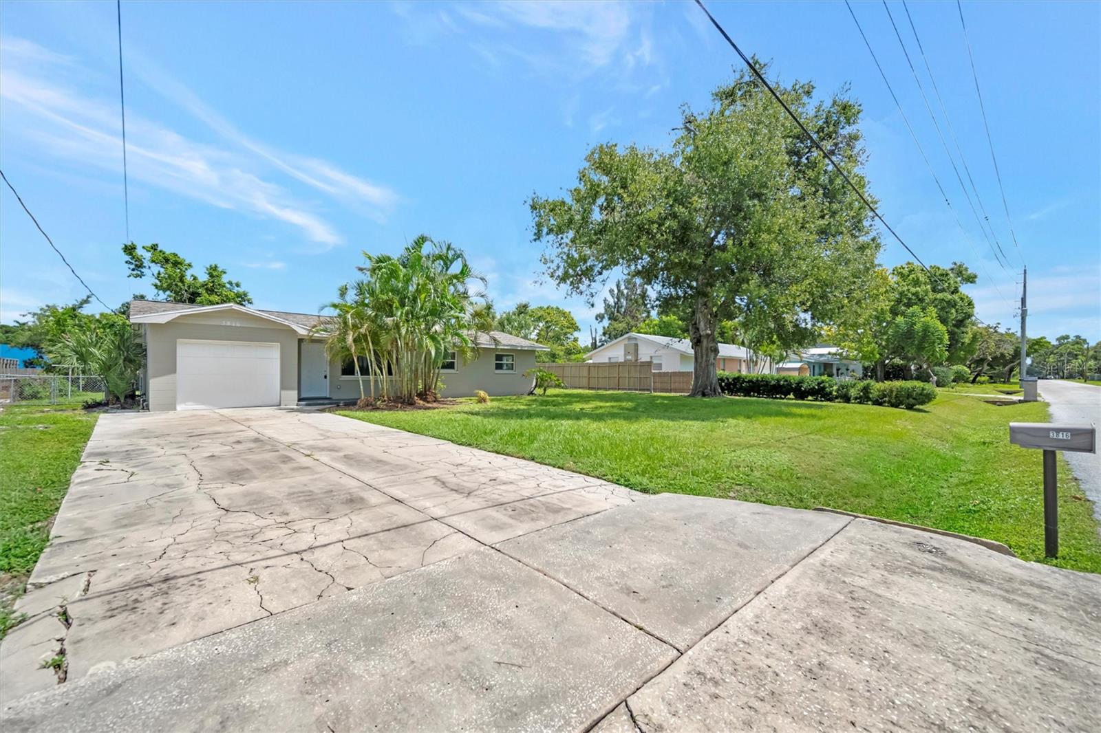 Image 18 of 66 For 3816 1st Avenue W