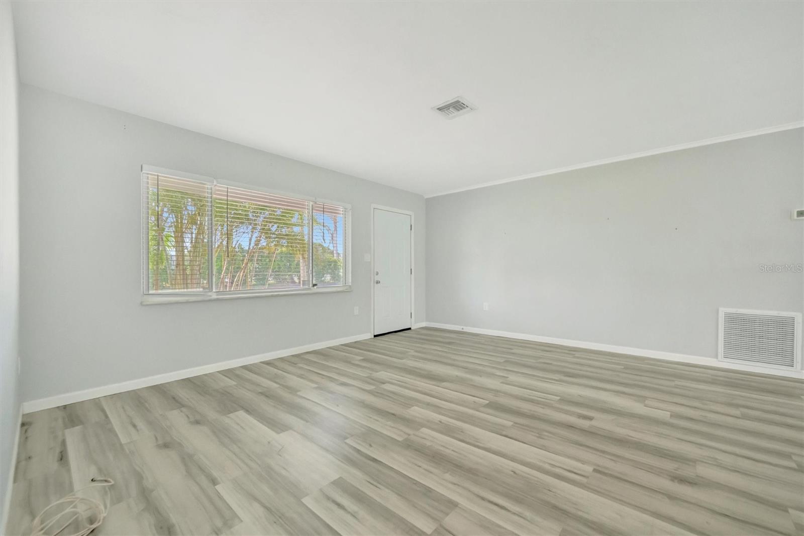 Image 26 of 66 For 3816 1st Avenue W