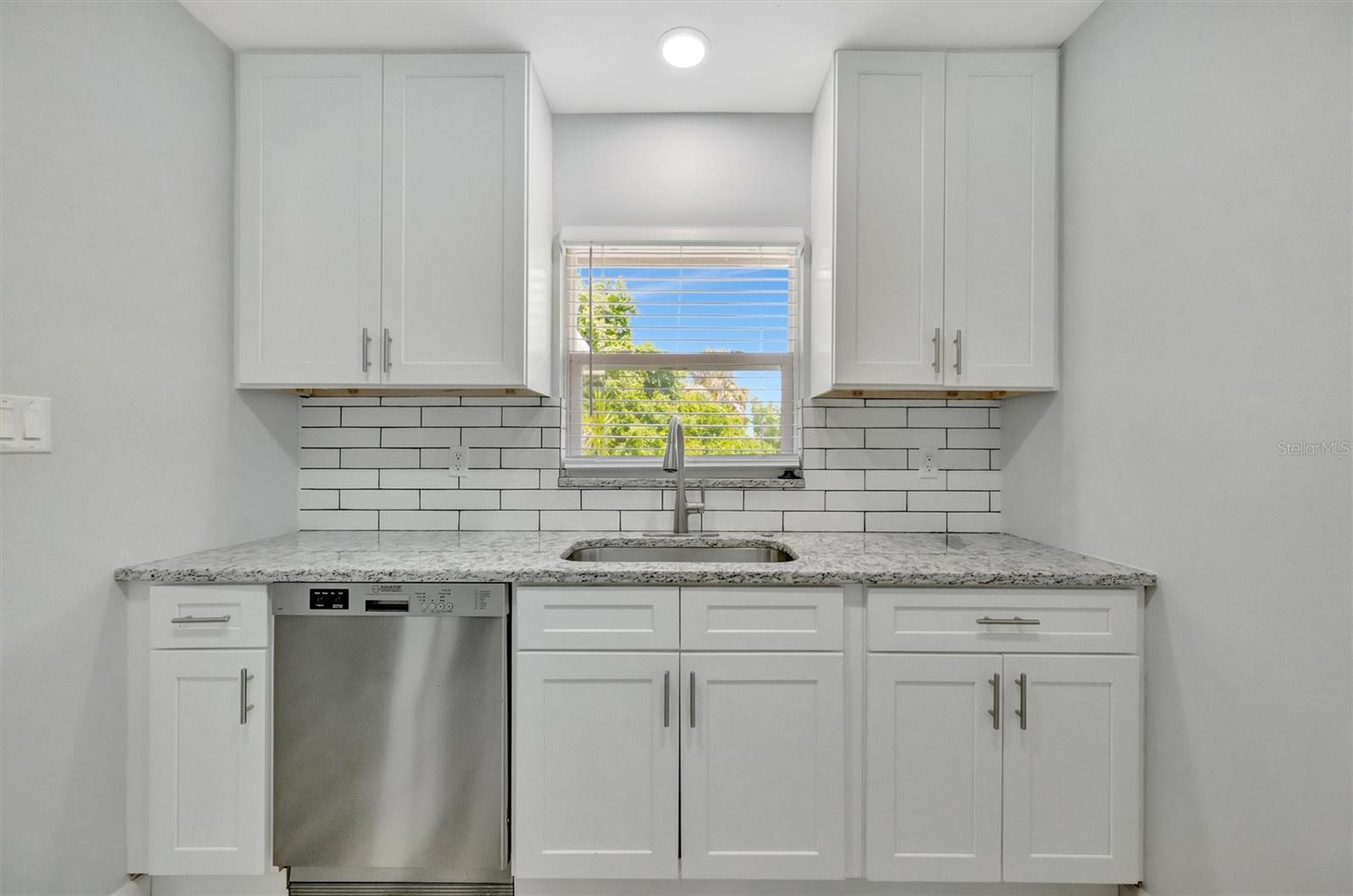 Image 36 of 66 For 3816 1st Avenue W