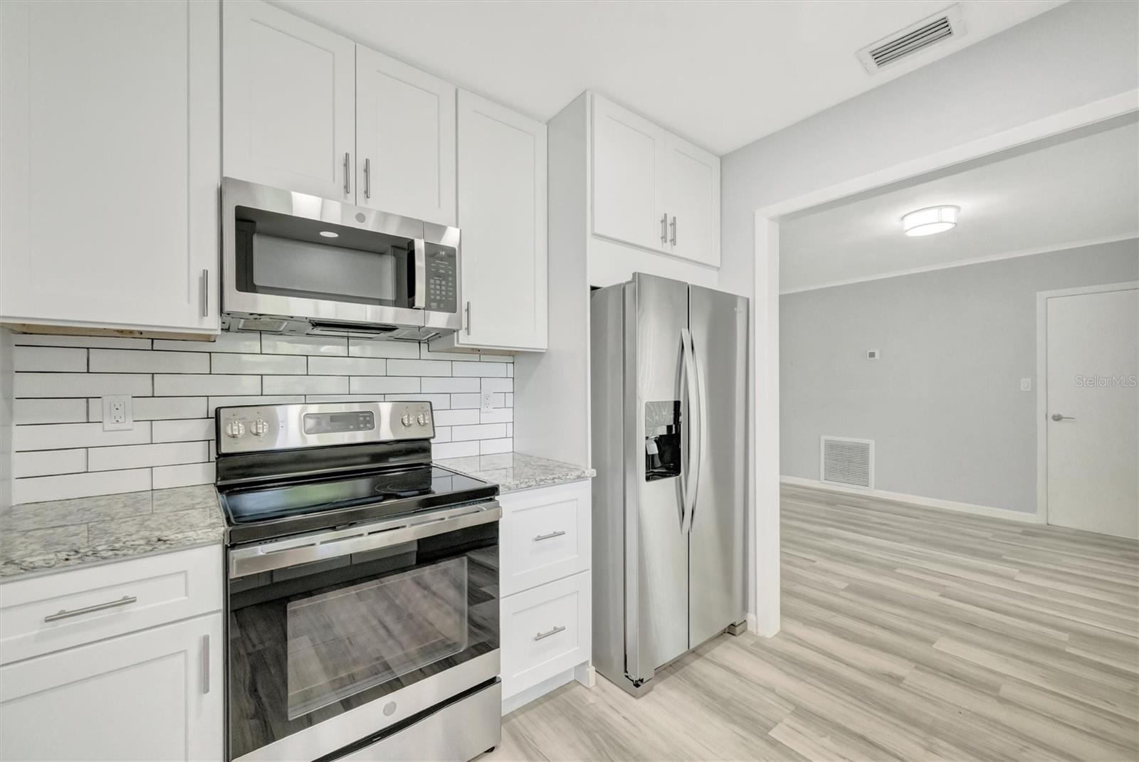 Image 38 of 66 For 3816 1st Avenue W