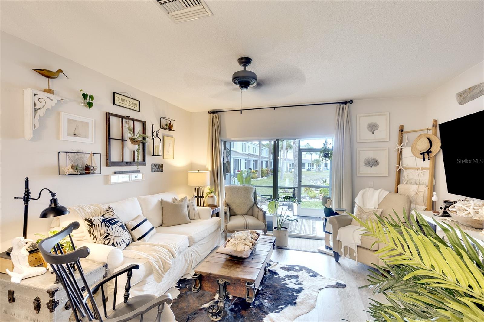 Image 11 of 30 For 4727 Sabal Key Drive 4727