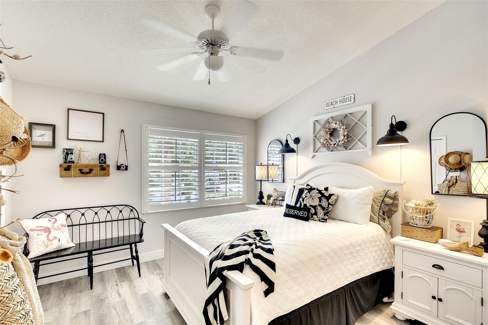 Image 19 of 30 For 4727 Sabal Key Drive 4727