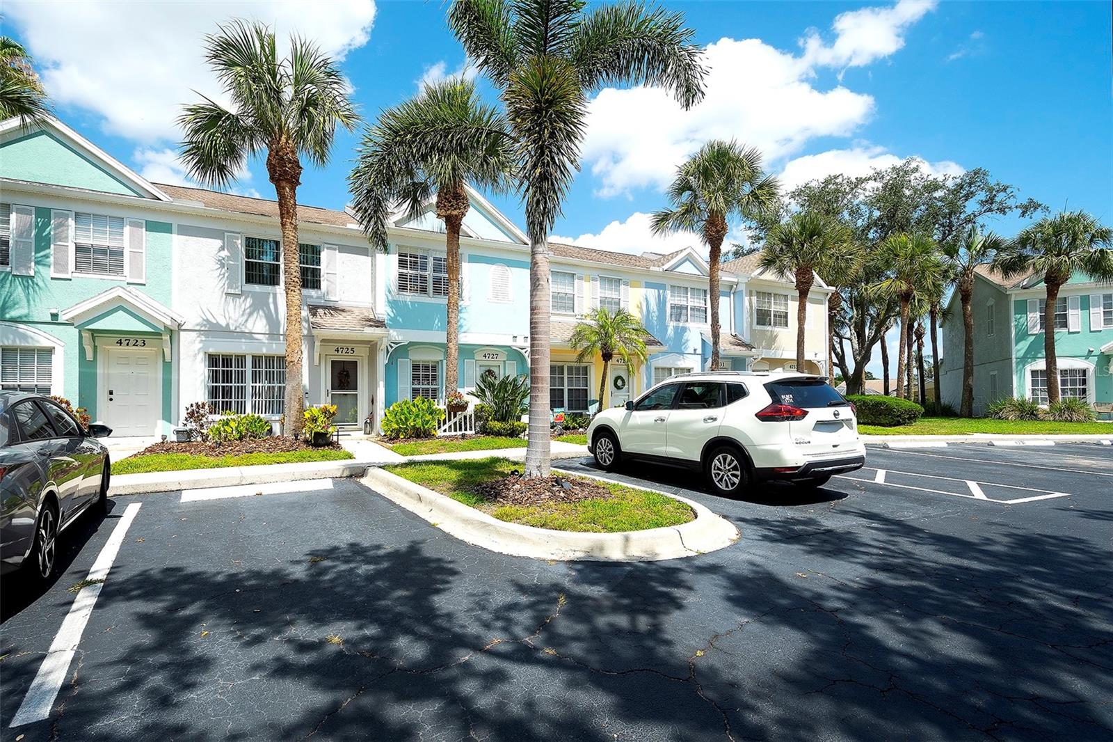 Image 2 of 30 For 4727 Sabal Key Drive 4727