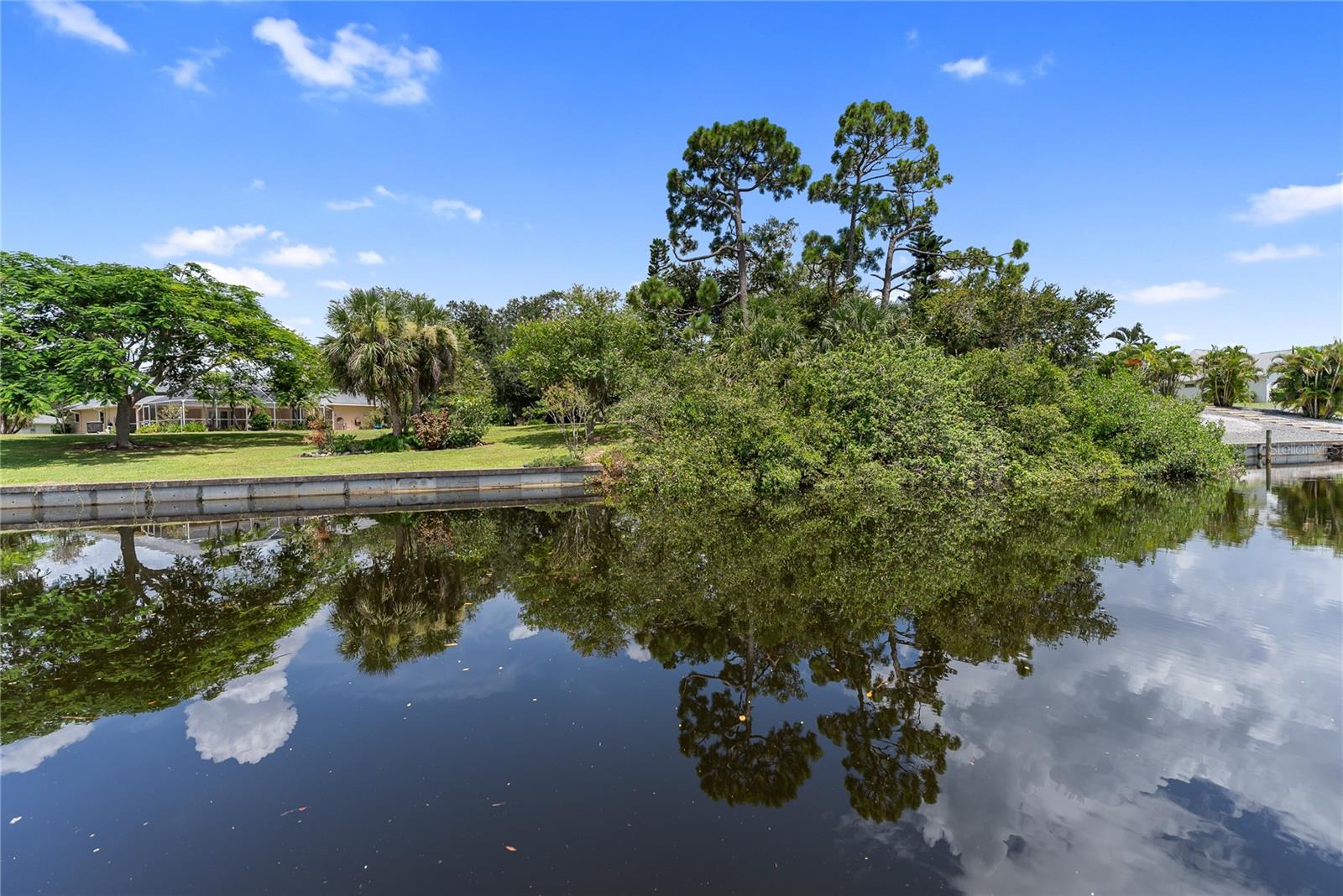 Image 2 of 10 For 2128 Pellam Boulevard