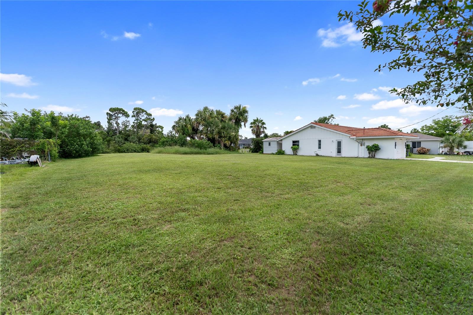 Image 4 of 10 For 2128 Pellam Boulevard