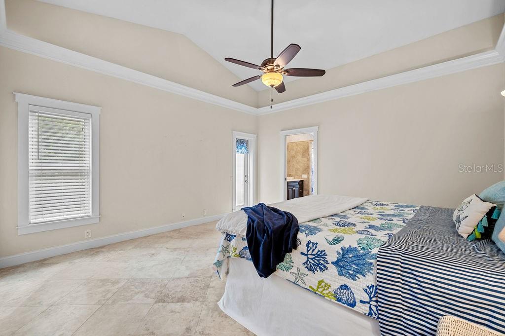 Image 12 of 42 For 8528 10th Avenue Nw