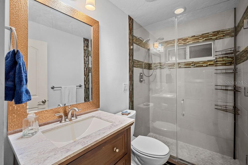 Image 25 of 42 For 8528 10th Avenue Nw