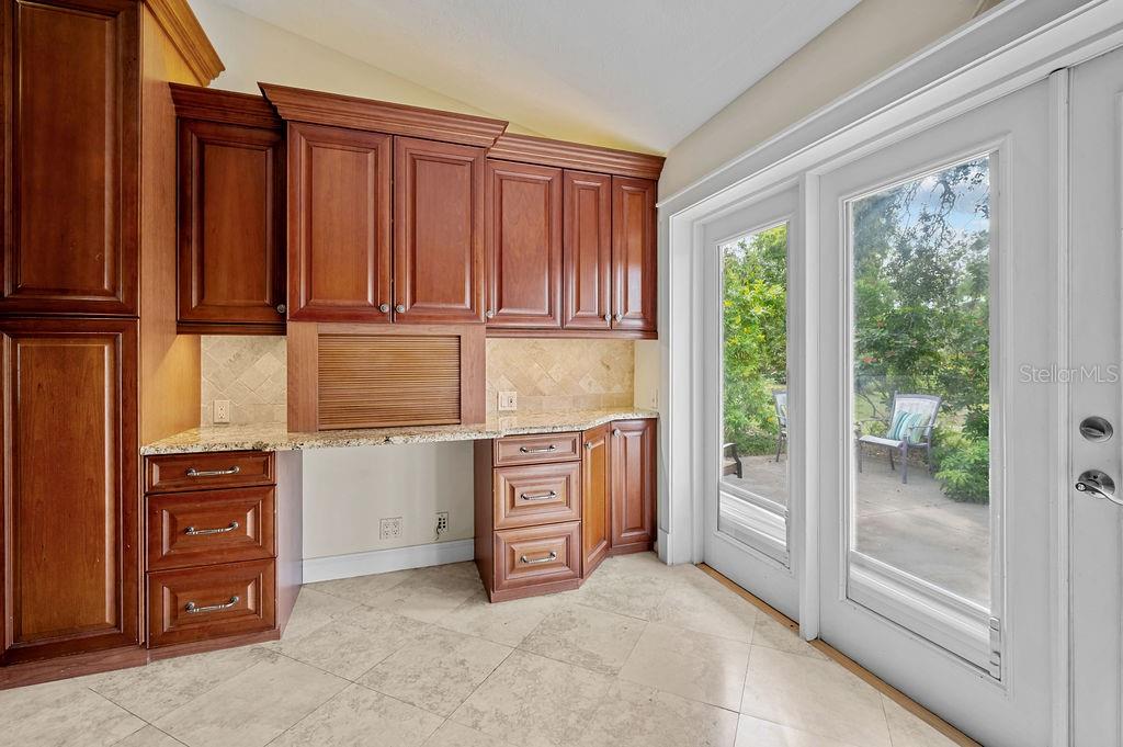 Image 27 of 42 For 8528 10th Avenue Nw
