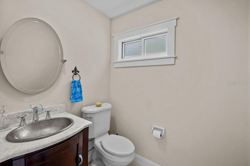 Image 33 of 42 For 8528 10th Avenue Nw
