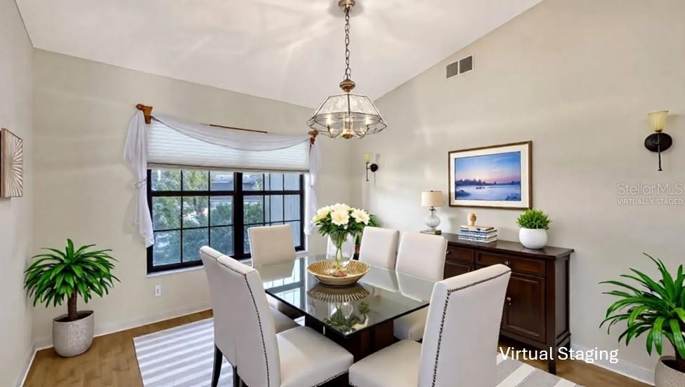 Listing photo id 8 for 4326 Oak View Drive