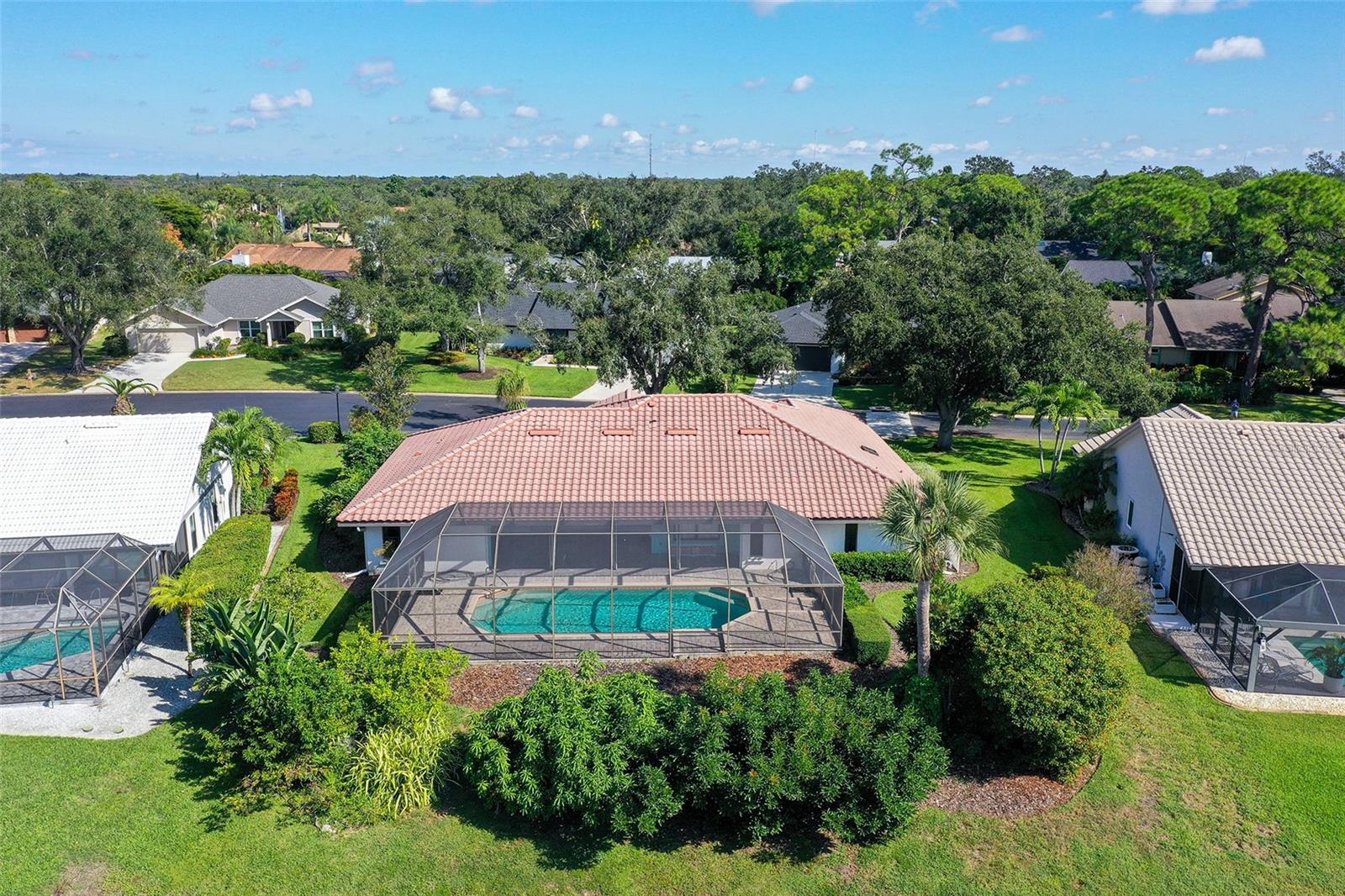 Listing photo id 38 for 4326 Oak View Drive