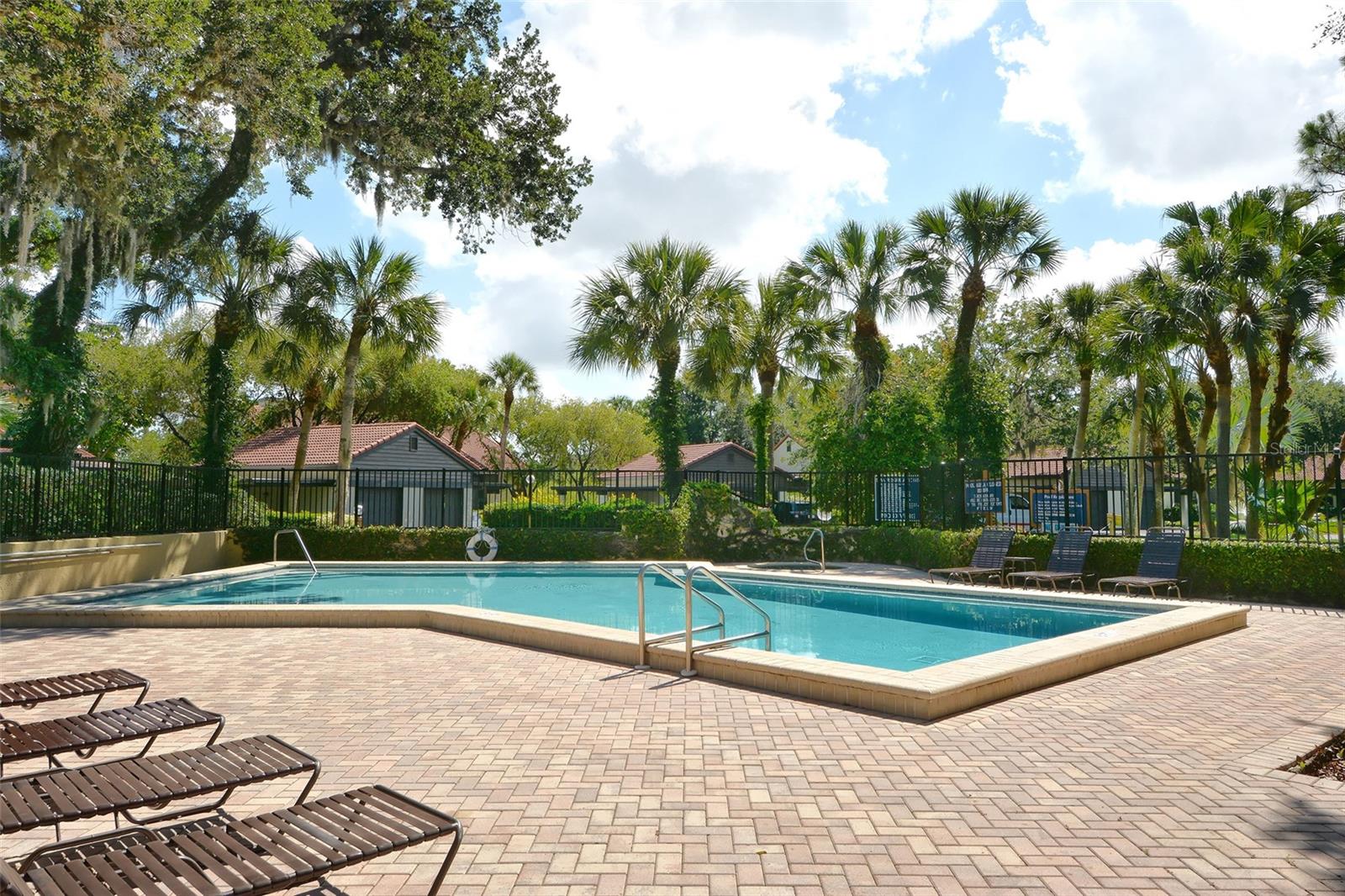 Listing photo id 57 for 4326 Oak View Drive