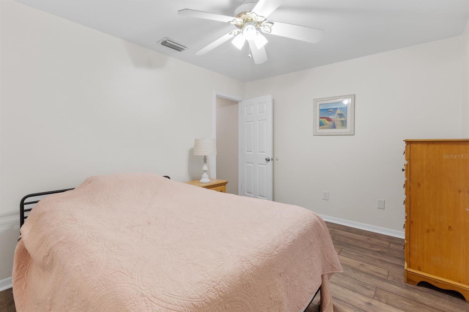 Image 32 of 48 For 6121 138th Terrace