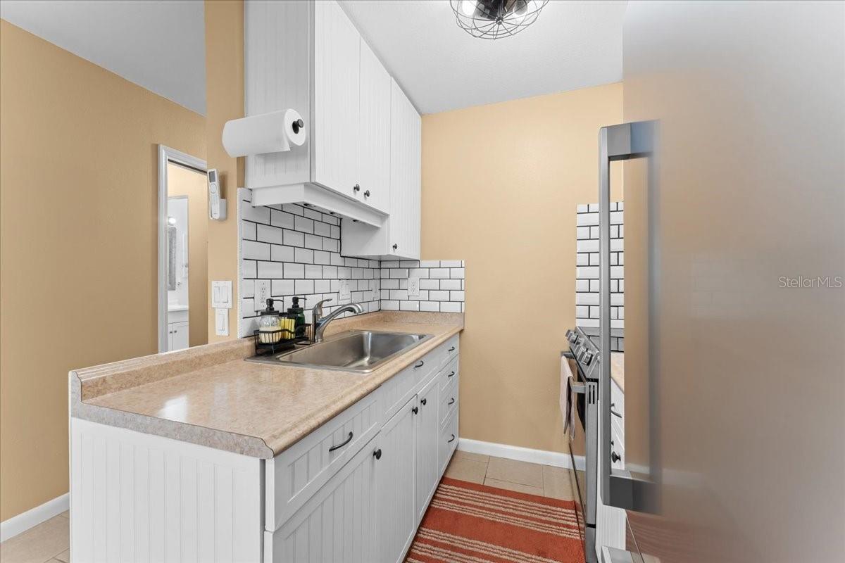 Image 7 of 17 For 1561 Leisure Drive F34