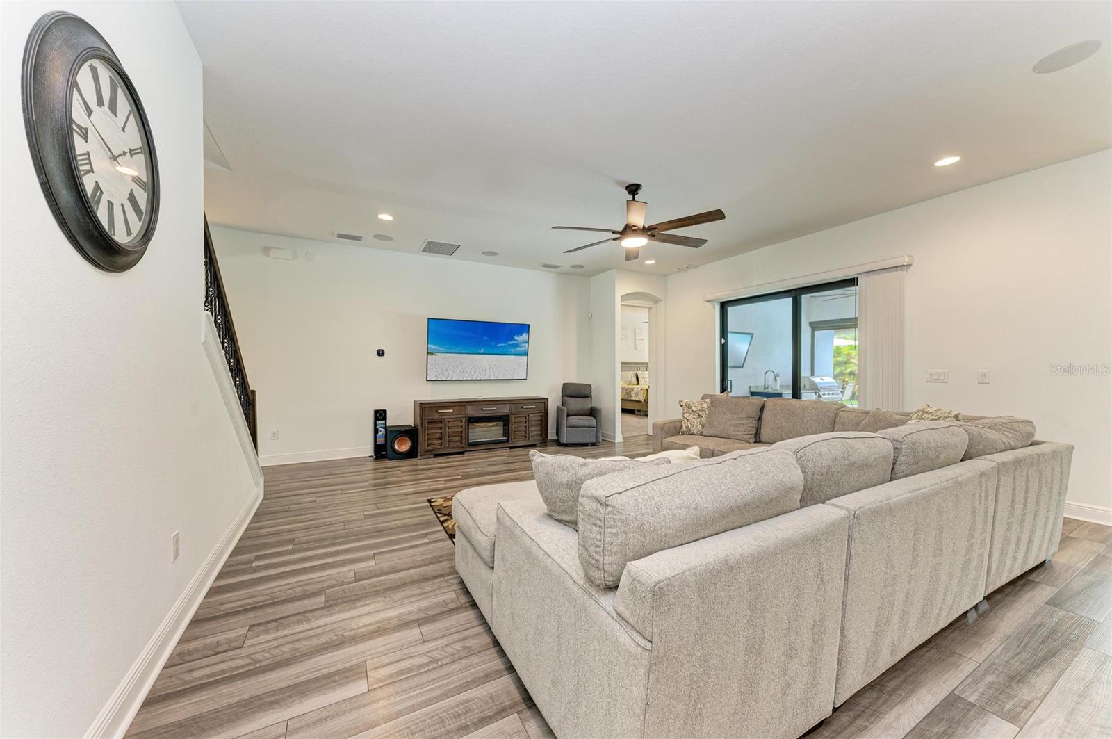 Image 10 of 75 For 3724 Creekside Park Drive