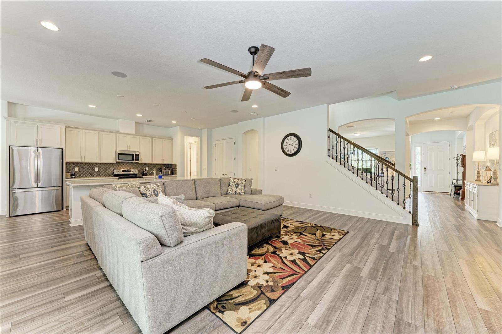 Image 12 of 75 For 3724 Creekside Park Drive