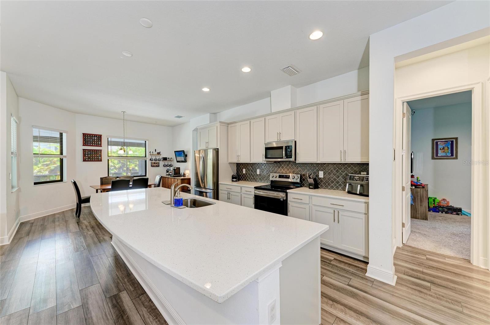 Image 13 of 75 For 3724 Creekside Park Drive