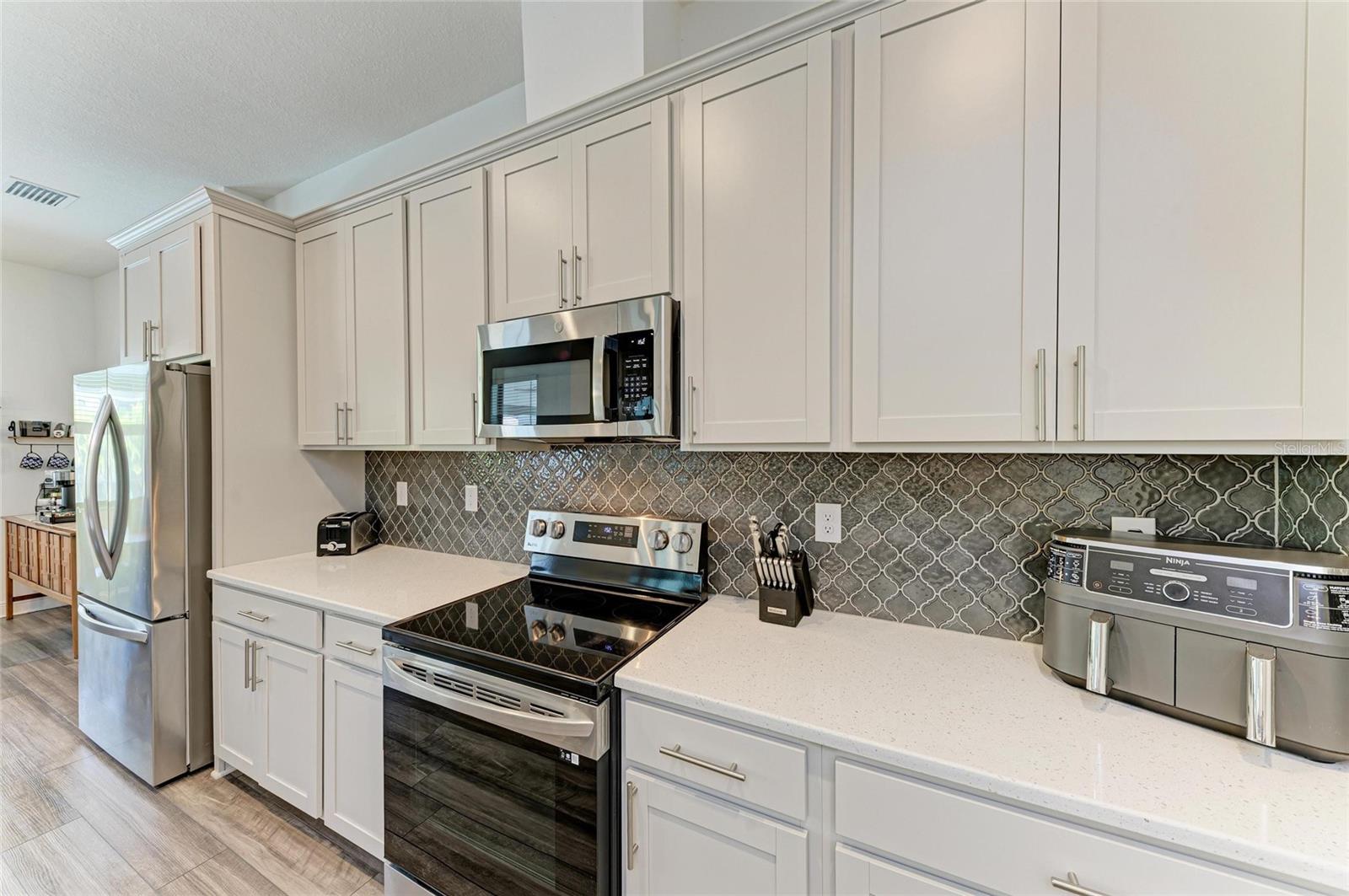 Image 16 of 75 For 3724 Creekside Park Drive