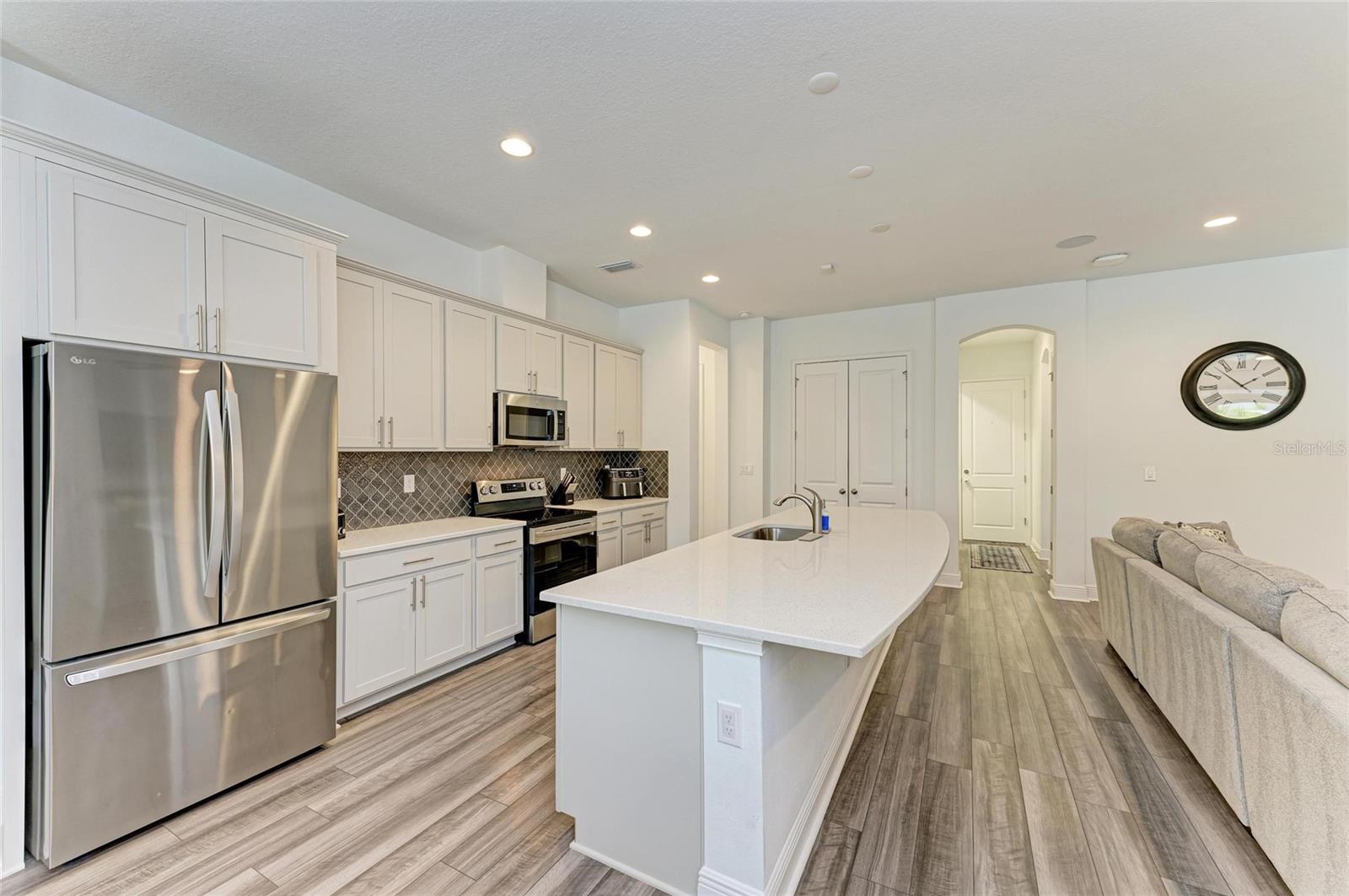 Image 19 of 75 For 3724 Creekside Park Drive