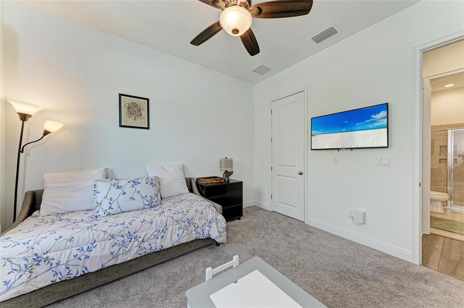 Image 41 of 75 For 3724 Creekside Park Drive