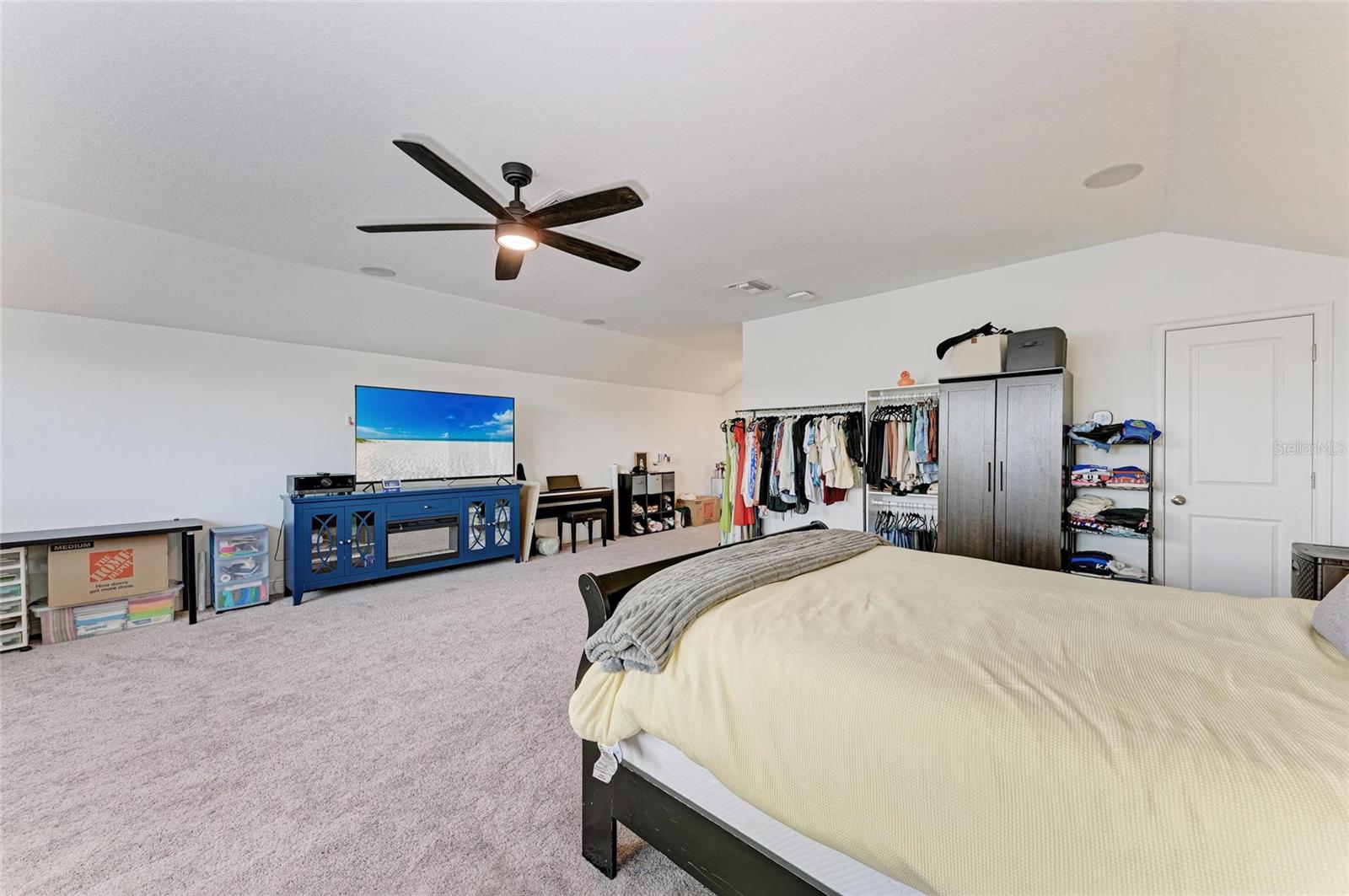 Image 45 of 75 For 3724 Creekside Park Drive