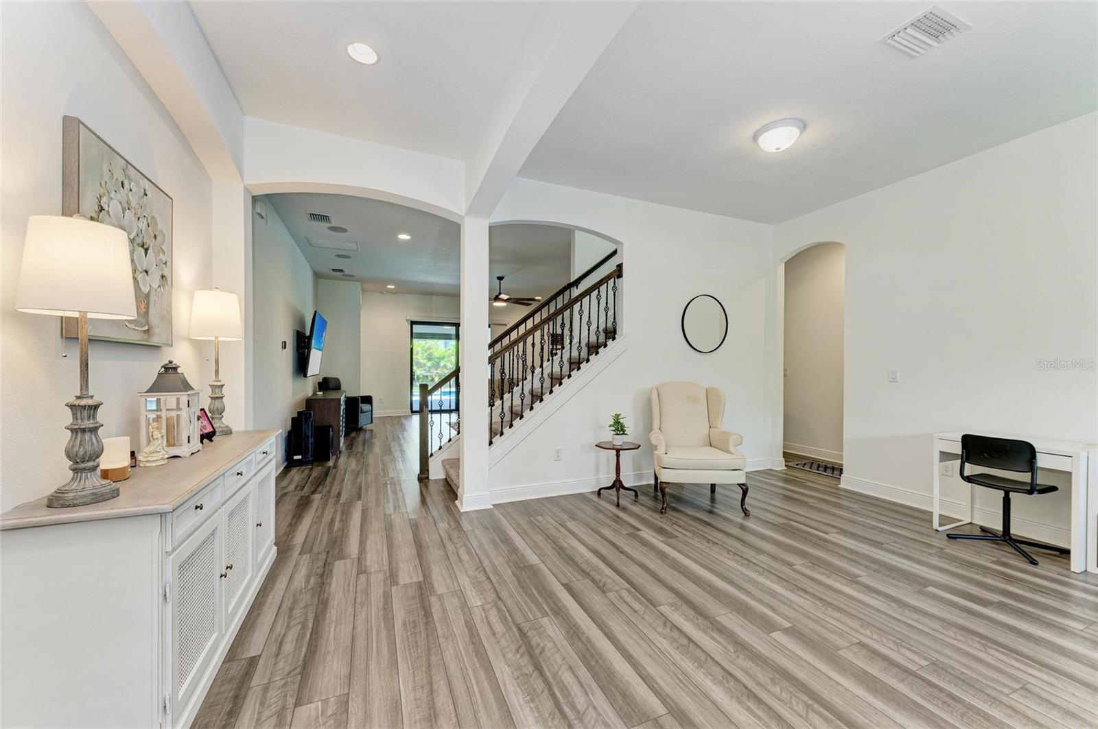 Image 5 of 75 For 3724 Creekside Park Drive