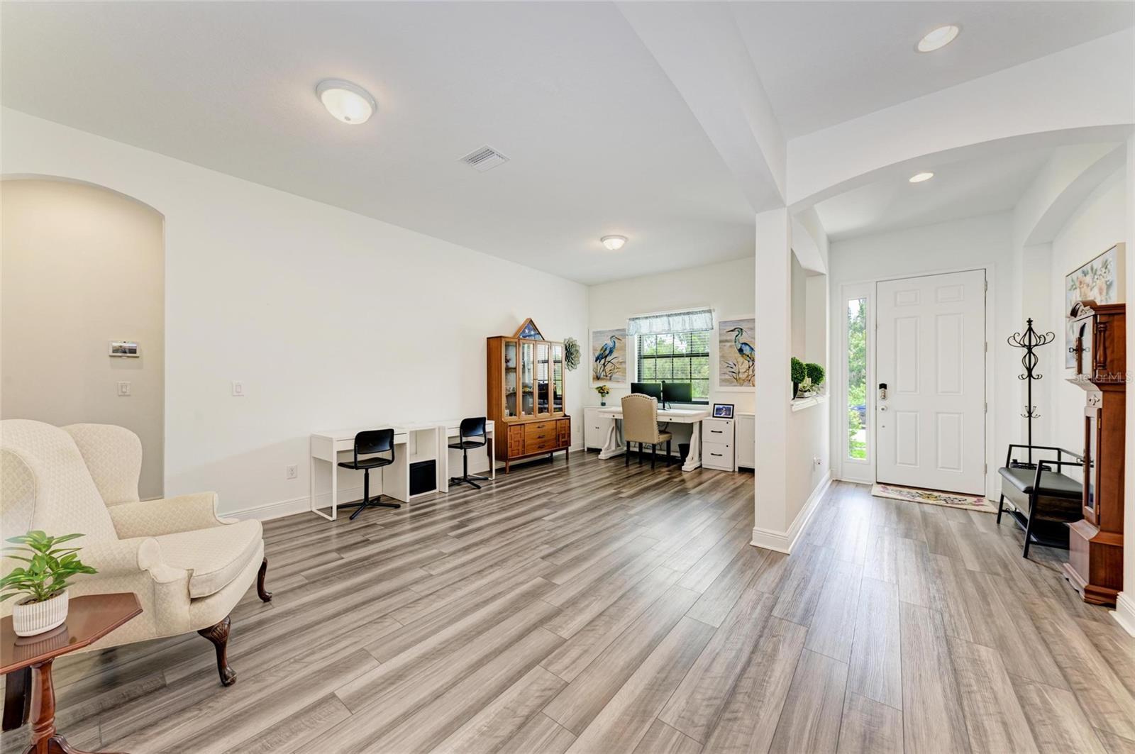 Image 6 of 75 For 3724 Creekside Park Drive